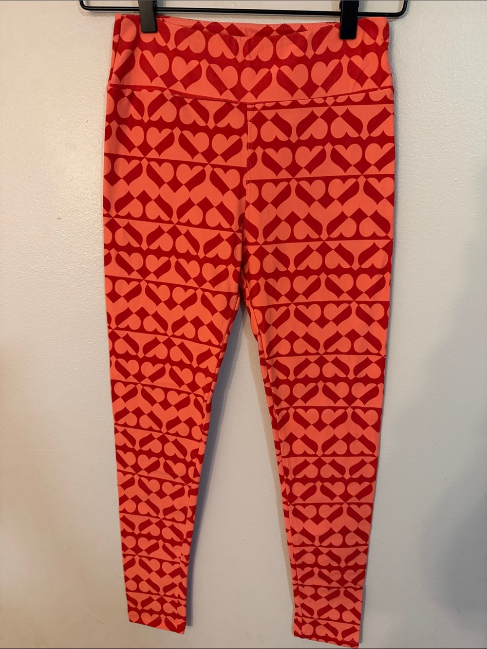 LuLaRoe Red Heart-Print Leggings